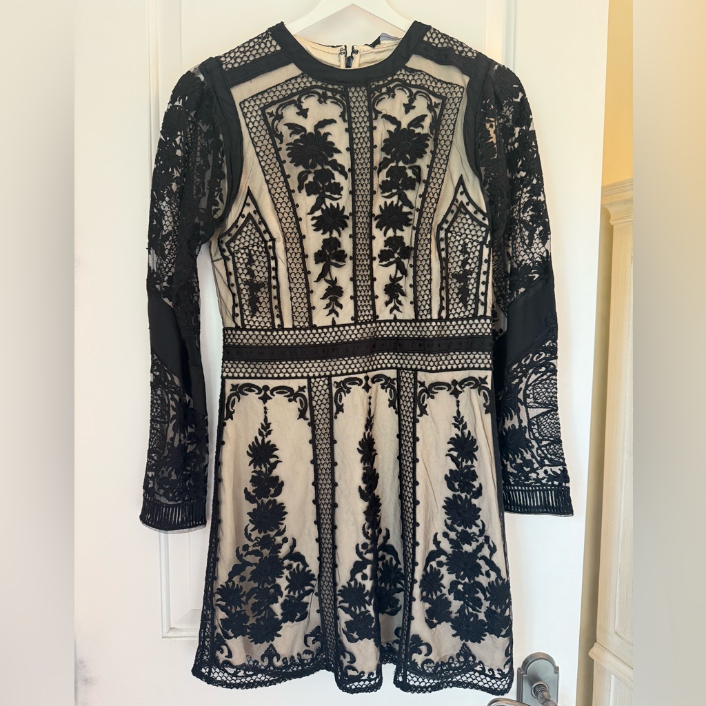 Karen Millen Black And Cream Floral Lace Dress